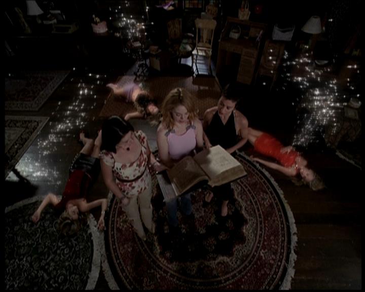 Charmed-Online_dot_net-604ThePowerofThreeBlondes2123.jpg