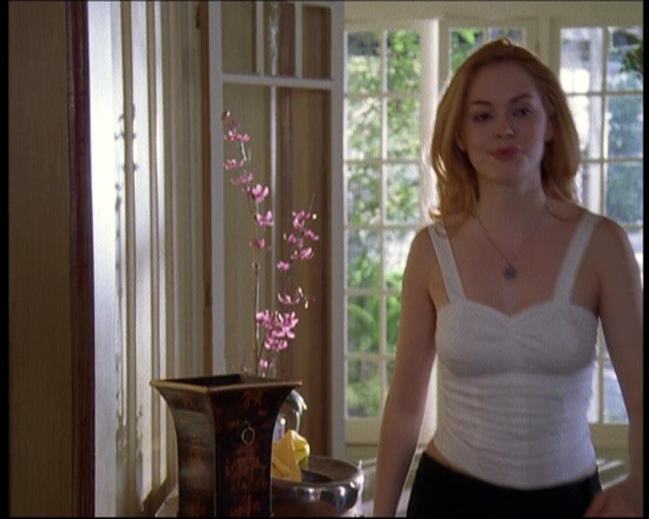 Charmed-Online-dot-net_605LovesAWitch0085.jpg Charmed-Online-dot-net_605LovesAWitch0085.jpg