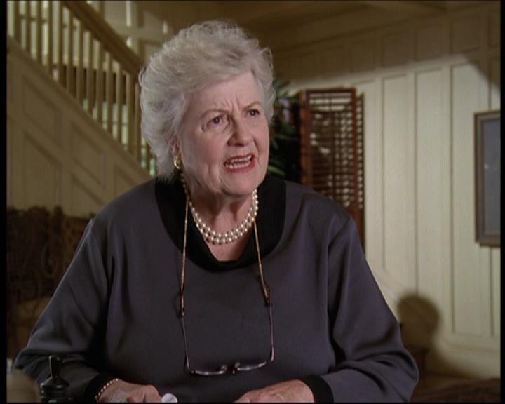 Charmed-Online-dot-net_605LovesAWitch0106.jpg Charmed-Online-dot-net_605LovesAWitch0106.jpg