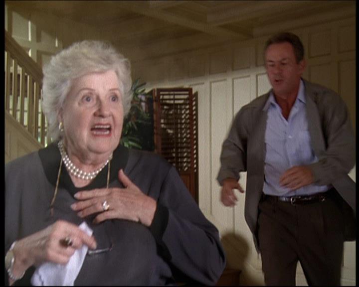 Charmed-Online-dot-net_605LovesAWitch0121.jpg Charmed-Online-dot-net_605LovesAWitch0121.jpg