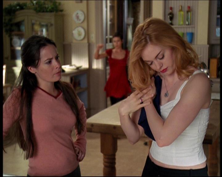 Charmed-Online-dot-net_605LovesAWitch0291.jpg Charmed-Online-dot-net_605LovesAWitch0291.jpg