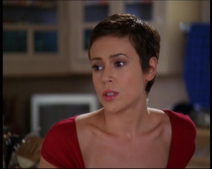 Charmed-Online-dot-net_605LovesAWitch0335.jpg Charmed-Online-dot-net_605LovesAWitch0335.jpg