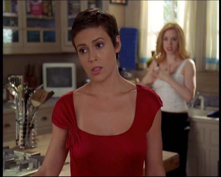 Charmed-Online-dot-net_605LovesAWitch0340.jpg