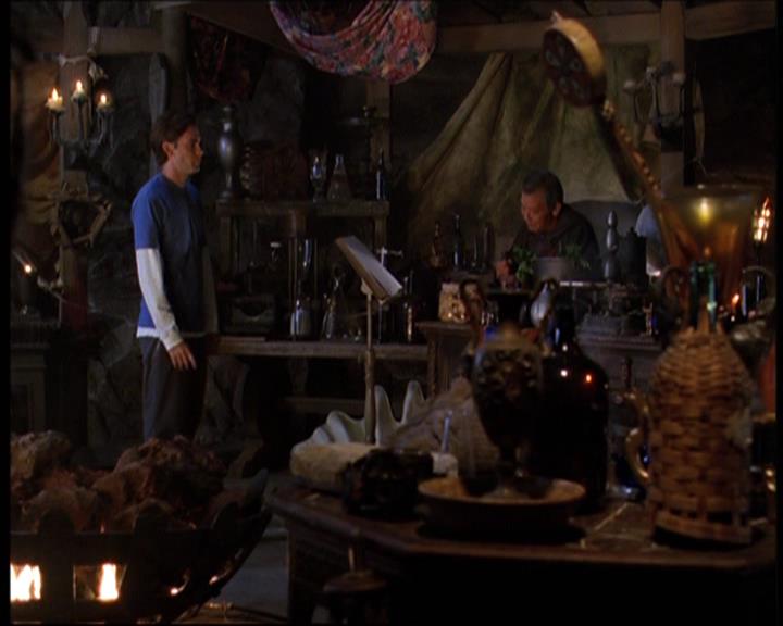 Charmed-Online-dot-net_605LovesAWitch0383.jpg Charmed-Online-dot-net_605LovesAWitch0383.jpg