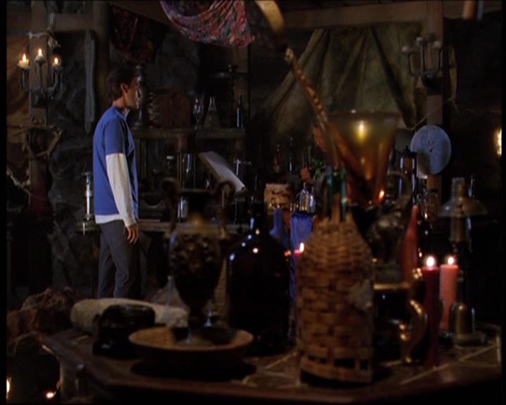 Charmed-Online-dot-net_605LovesAWitch0387.jpg Charmed-Online-dot-net_605LovesAWitch0387.jpg