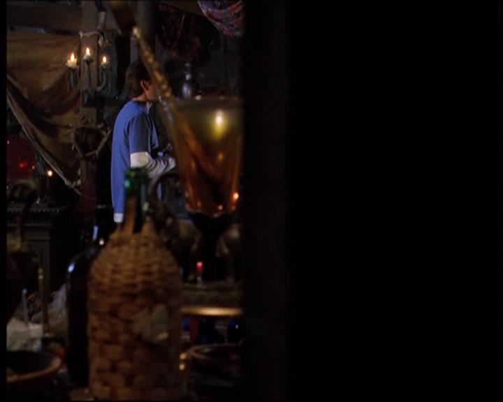 Charmed-Online-dot-net_605LovesAWitch0392.jpg Charmed-Online-dot-net_605LovesAWitch0392.jpg