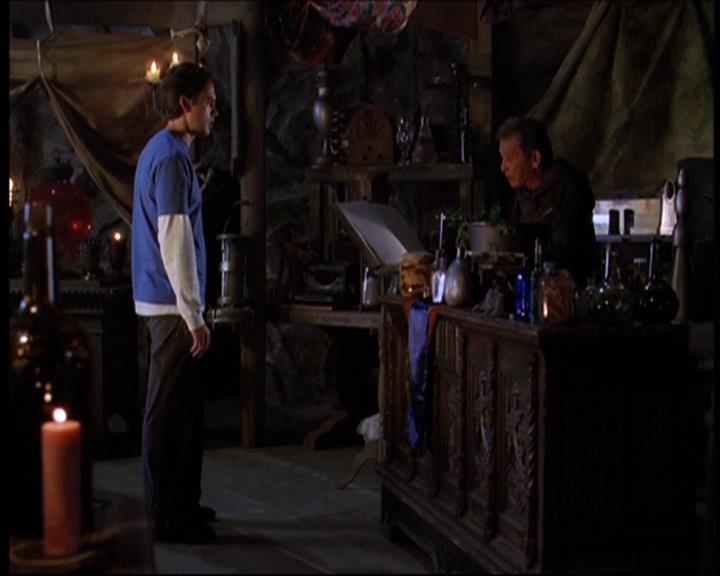 Charmed-Online-dot-net_605LovesAWitch0400.jpg Charmed-Online-dot-net_605LovesAWitch0400.jpg