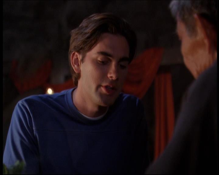 Charmed-Online-dot-net_605LovesAWitch0430.jpg Charmed-Online-dot-net_605LovesAWitch0430.jpg