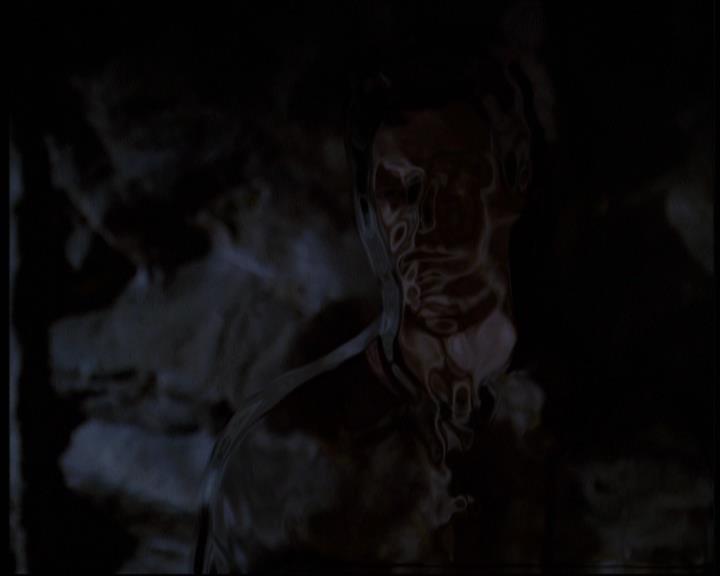 Charmed-Online-dot-net_605LovesAWitch0450.jpg Charmed-Online-dot-net_605LovesAWitch0450.jpg