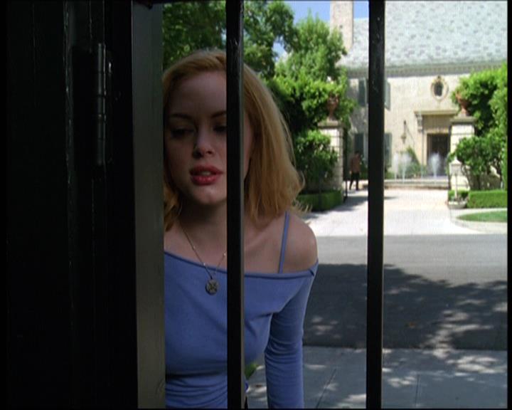 Charmed-Online-dot-net_605LovesAWitch0459.jpg Charmed-Online-dot-net_605LovesAWitch0459.jpg