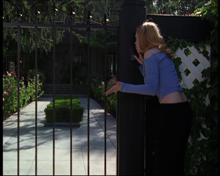 Charmed-Online-dot-net_605LovesAWitch0488.jpg Charmed-Online-dot-net_605LovesAWitch0488.jpg