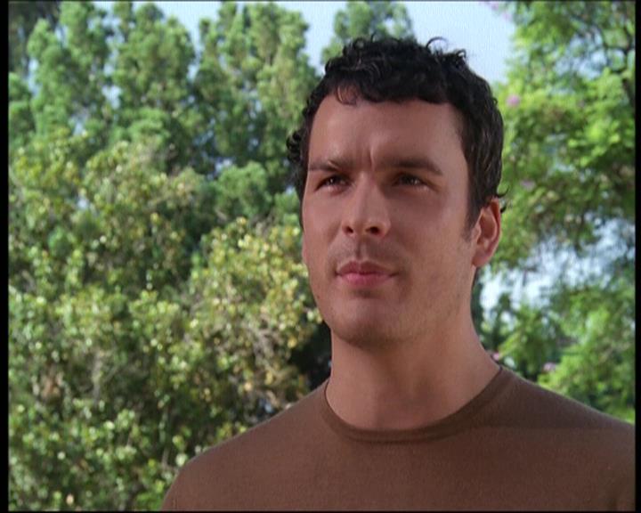 Charmed-Online-dot-net_605LovesAWitch0515.jpg Charmed-Online-dot-net_605LovesAWitch0515.jpg