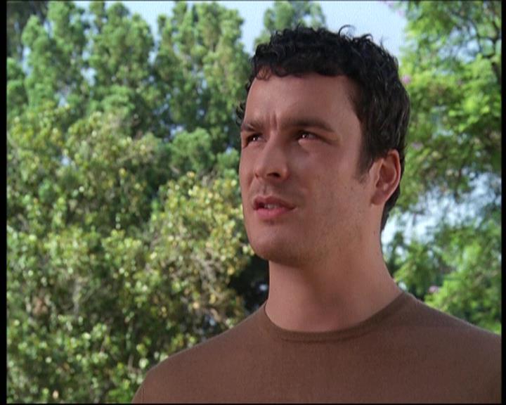 Charmed-Online-dot-net_605LovesAWitch0518.jpg Charmed-Online-dot-net_605LovesAWitch0518.jpg