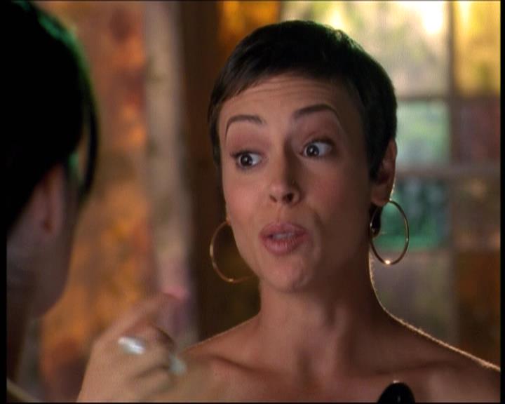 Charmed-Online-dot-net_605LovesAWitch0573.jpg Charmed-Online-dot-net_605LovesAWitch0573.jpg