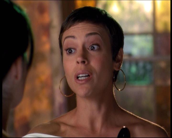 Charmed-Online-dot-net_605LovesAWitch0574.jpg