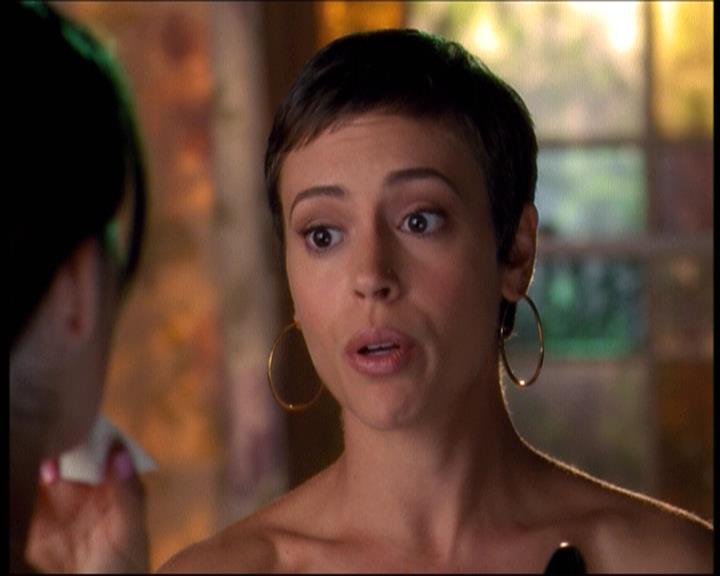 Charmed-Online-dot-net_605LovesAWitch0576.jpg Charmed-Online-dot-net_605LovesAWitch0576.jpg