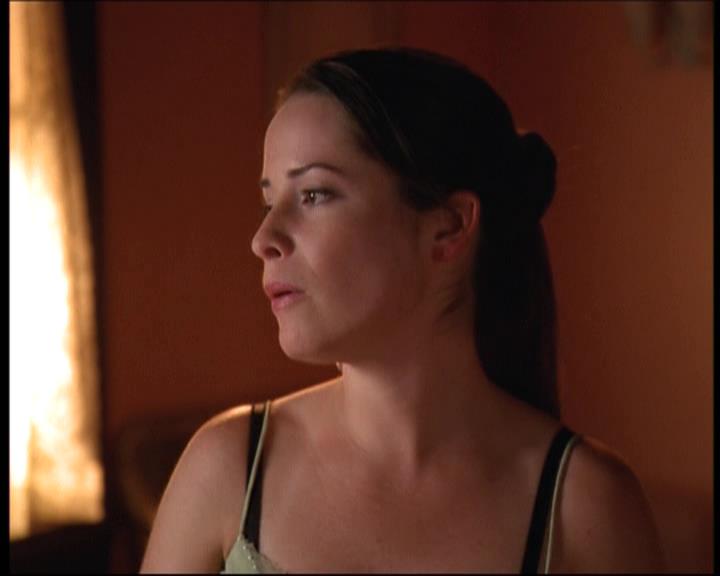 Charmed-Online-dot-net_605LovesAWitch0596.jpg Charmed-Online-dot-net_605LovesAWitch0596.jpg