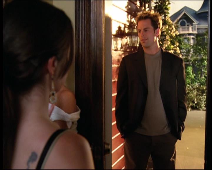 Charmed-Online-dot-net_605LovesAWitch0631.jpg Charmed-Online-dot-net_605LovesAWitch0631.jpg