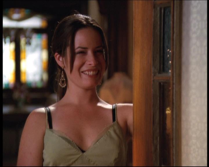 Charmed-Online-dot-net_605LovesAWitch0636.jpg Charmed-Online-dot-net_605LovesAWitch0636.jpg