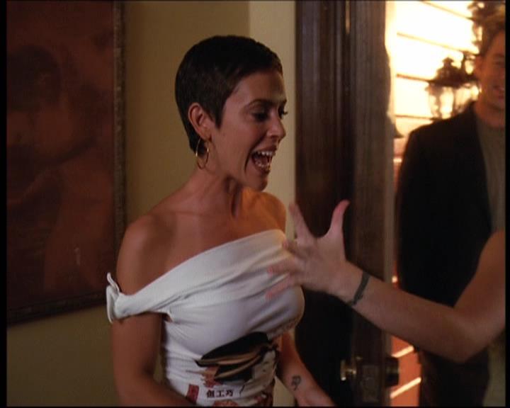 Charmed-Online-dot-net_605LovesAWitch0644.jpg Charmed-Online-dot-net_605LovesAWitch0644.jpg