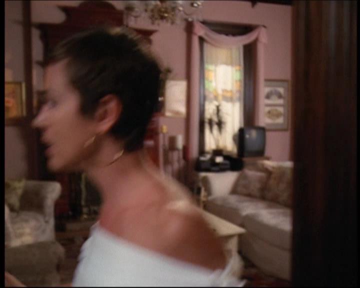 Charmed-Online-dot-net_605LovesAWitch0648.jpg Charmed-Online-dot-net_605LovesAWitch0648.jpg