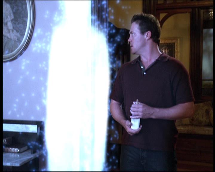 Charmed-Online-dot-net_605LovesAWitch1149.jpg Charmed-Online-dot-net_605LovesAWitch1149.jpg