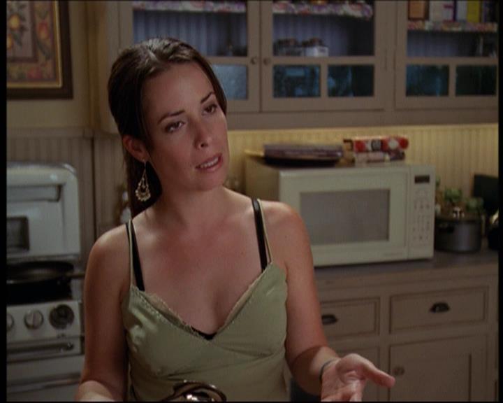 Charmed-Online-dot-net_605LovesAWitch1306.jpg Charmed-Online-dot-net_605LovesAWitch1306.jpg