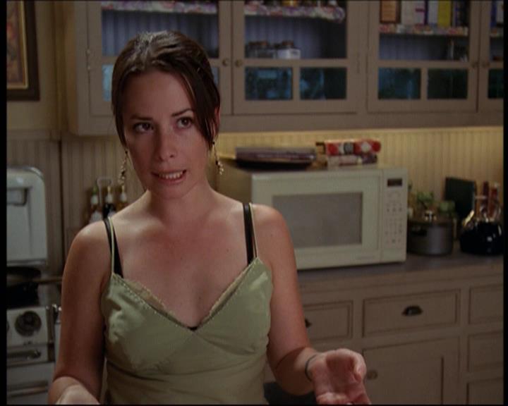 Charmed-Online-dot-net_605LovesAWitch1310.jpg