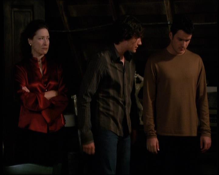 Charmed-Online-dot-net_605LovesAWitch1337.jpg Charmed-Online-dot-net_605LovesAWitch1337.jpg