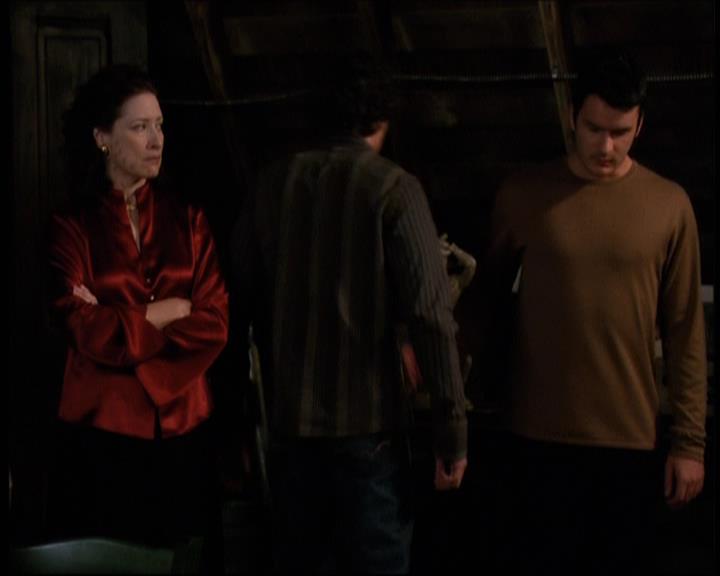 Charmed-Online-dot-net_605LovesAWitch1338.jpg Charmed-Online-dot-net_605LovesAWitch1338.jpg