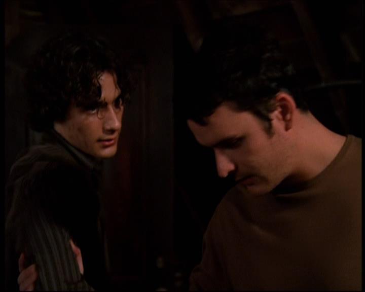 Charmed-Online-dot-net_605LovesAWitch1339.jpg Charmed-Online-dot-net_605LovesAWitch1339.jpg