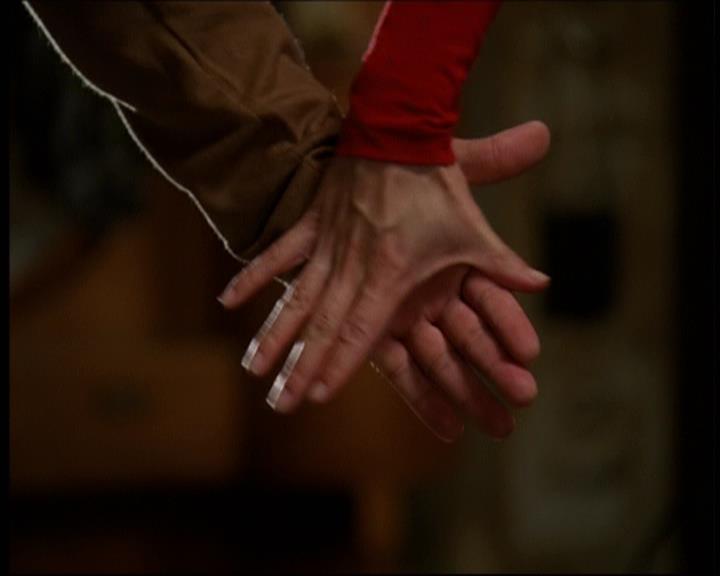 Charmed-Online-dot-net_605LovesAWitch1367.jpg Charmed-Online-dot-net_605LovesAWitch1367.jpg