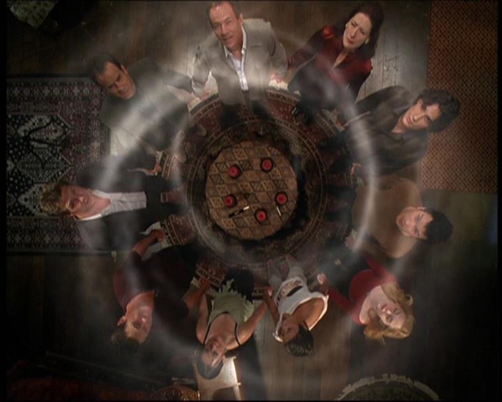 Charmed-Online-dot-net_605LovesAWitch1399.jpg Charmed-Online-dot-net_605LovesAWitch1399.jpg