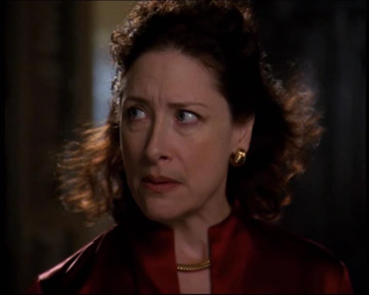 Charmed-Online-dot-net_605LovesAWitch1434.jpg Charmed-Online-dot-net_605LovesAWitch1434.jpg