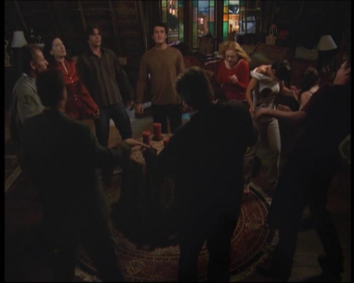 Charmed-Online-dot-net_605LovesAWitch1458.jpg Charmed-Online-dot-net_605LovesAWitch1458.jpg