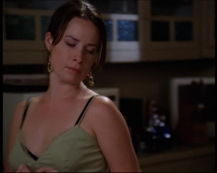 Charmed-Online-dot-net_605LovesAWitch1517.jpg Charmed-Online-dot-net_605LovesAWitch1517.jpg