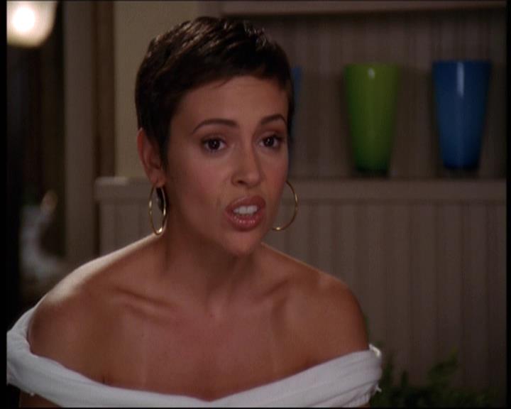 Charmed-Online-dot-net_605LovesAWitch1540.jpg Charmed-Online-dot-net_605LovesAWitch1540.jpg