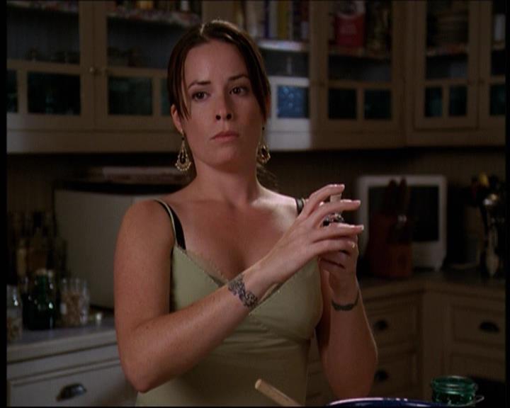 Charmed-Online-dot-net_605LovesAWitch1547.jpg Charmed-Online-dot-net_605LovesAWitch1547.jpg