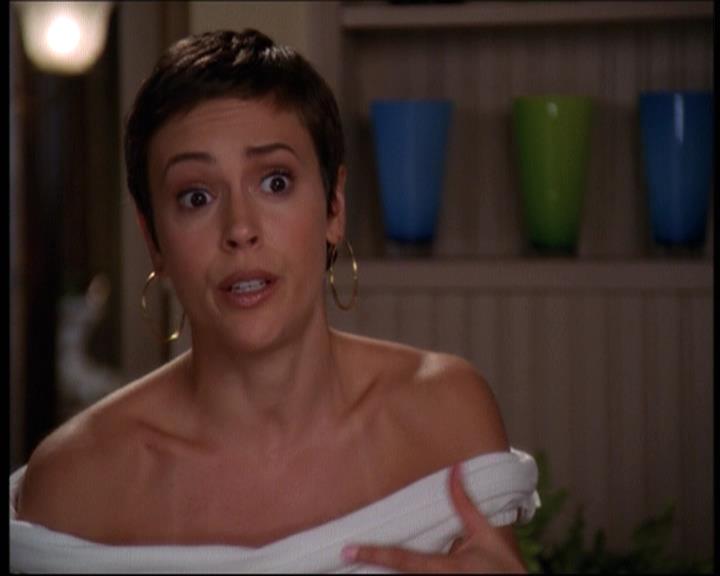 Charmed-Online-dot-net_605LovesAWitch1552.jpg Charmed-Online-dot-net_605LovesAWitch1552.jpg