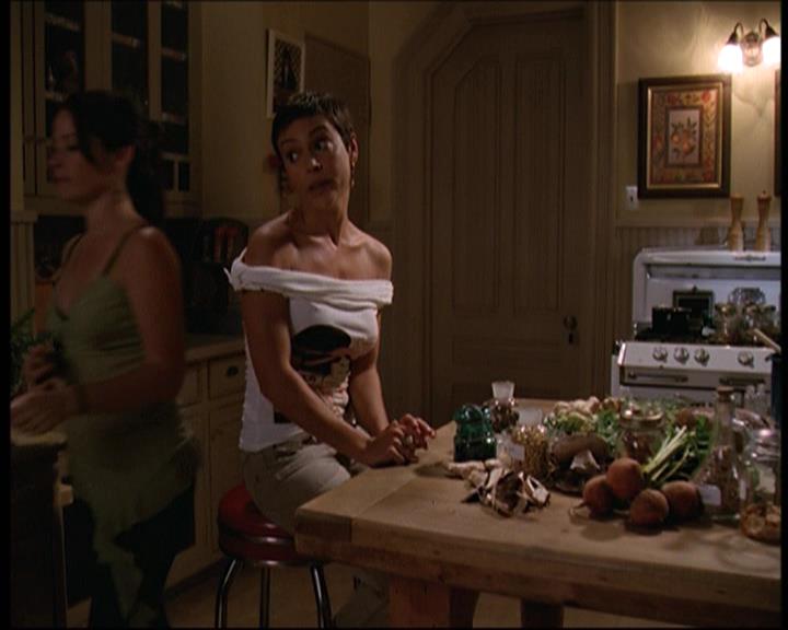 Charmed-Online-dot-net_605LovesAWitch1565.jpg Charmed-Online-dot-net_605LovesAWitch1565.jpg