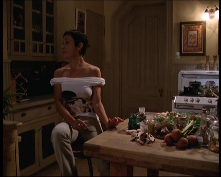 Charmed-Online-dot-net_605LovesAWitch1566.jpg Charmed-Online-dot-net_605LovesAWitch1566.jpg