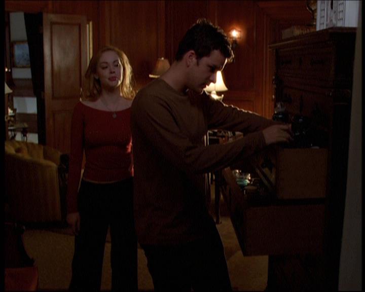 Charmed-Online-dot-net_605LovesAWitch1641.jpg Charmed-Online-dot-net_605LovesAWitch1641.jpg