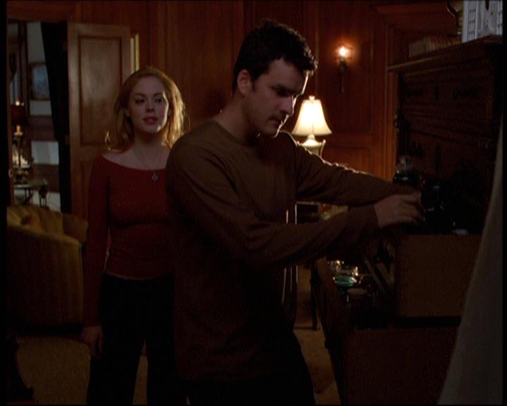 Charmed-Online-dot-net_605LovesAWitch1647.jpg Charmed-Online-dot-net_605LovesAWitch1647.jpg