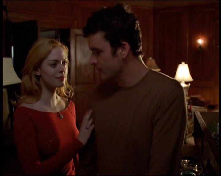 Charmed-Online-dot-net_605LovesAWitch1667.jpg Charmed-Online-dot-net_605LovesAWitch1667.jpg