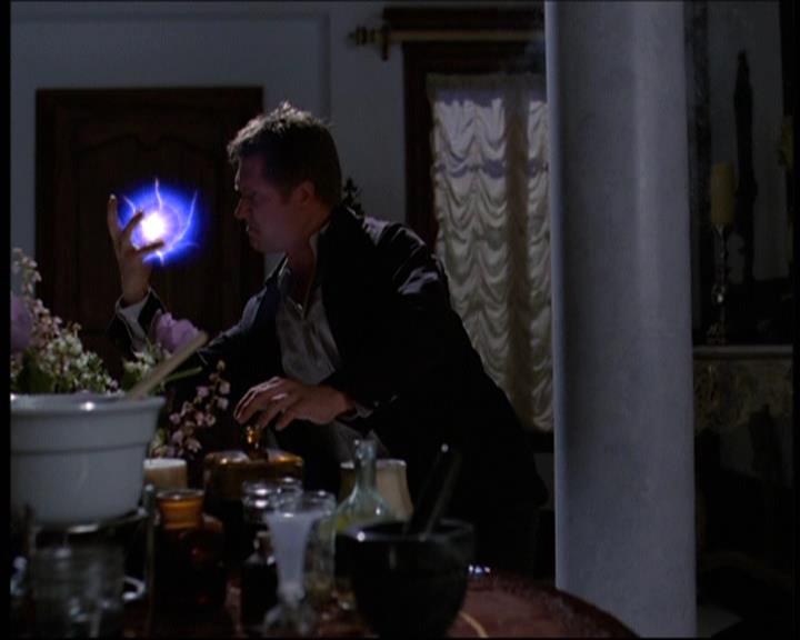 Charmed-Online-dot-net_605LovesAWitch1775.jpg