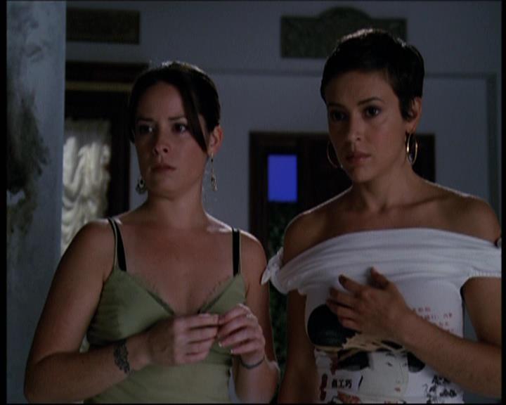 Charmed-Online-dot-net_605LovesAWitch1869.jpg Charmed-Online-dot-net_605LovesAWitch1869.jpg