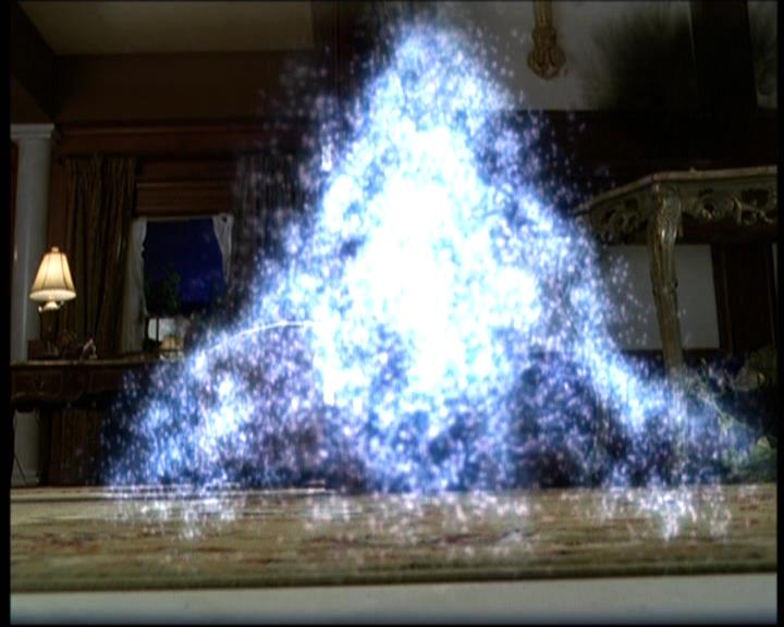 Charmed-Online-dot-net_605LovesAWitch1871.jpg Charmed-Online-dot-net_605LovesAWitch1871.jpg