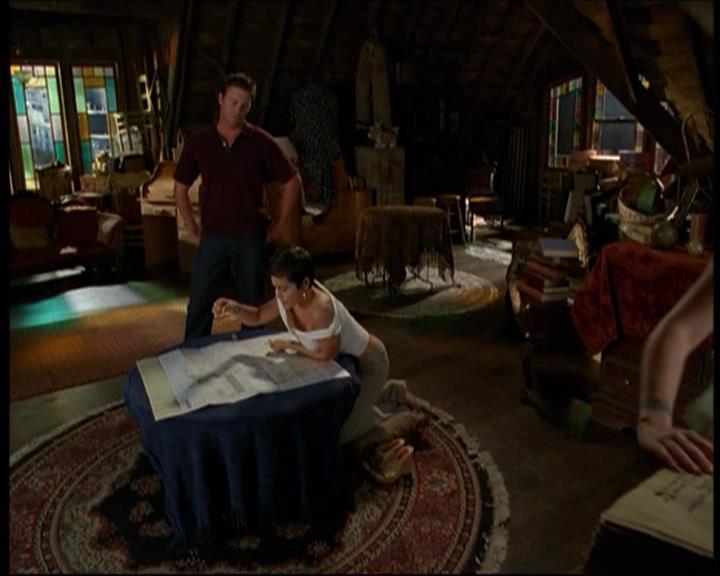 Charmed-Online-dot-net_605LovesAWitch1950.jpg Charmed-Online-dot-net_605LovesAWitch1950.jpg