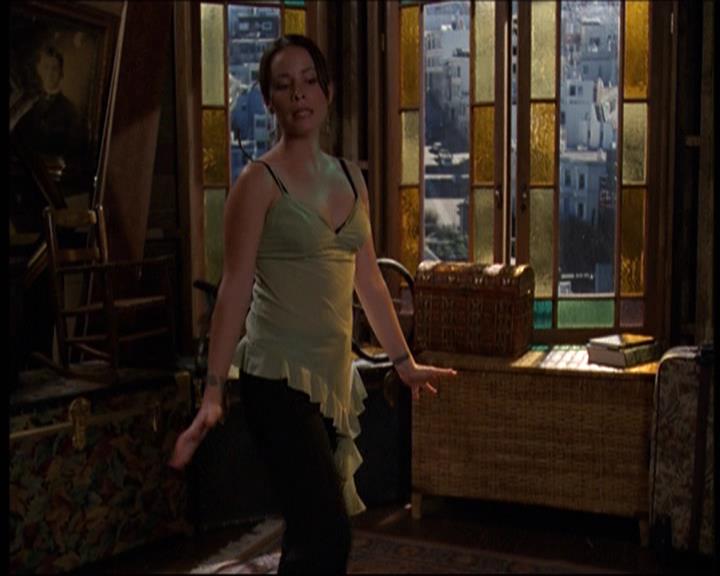 Charmed-Online-dot-net_605LovesAWitch1954.jpg Charmed-Online-dot-net_605LovesAWitch1954.jpg