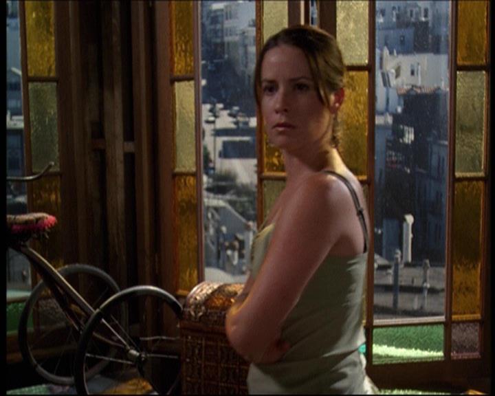 Charmed-Online-dot-net_605LovesAWitch1975.jpg Charmed-Online-dot-net_605LovesAWitch1975.jpg